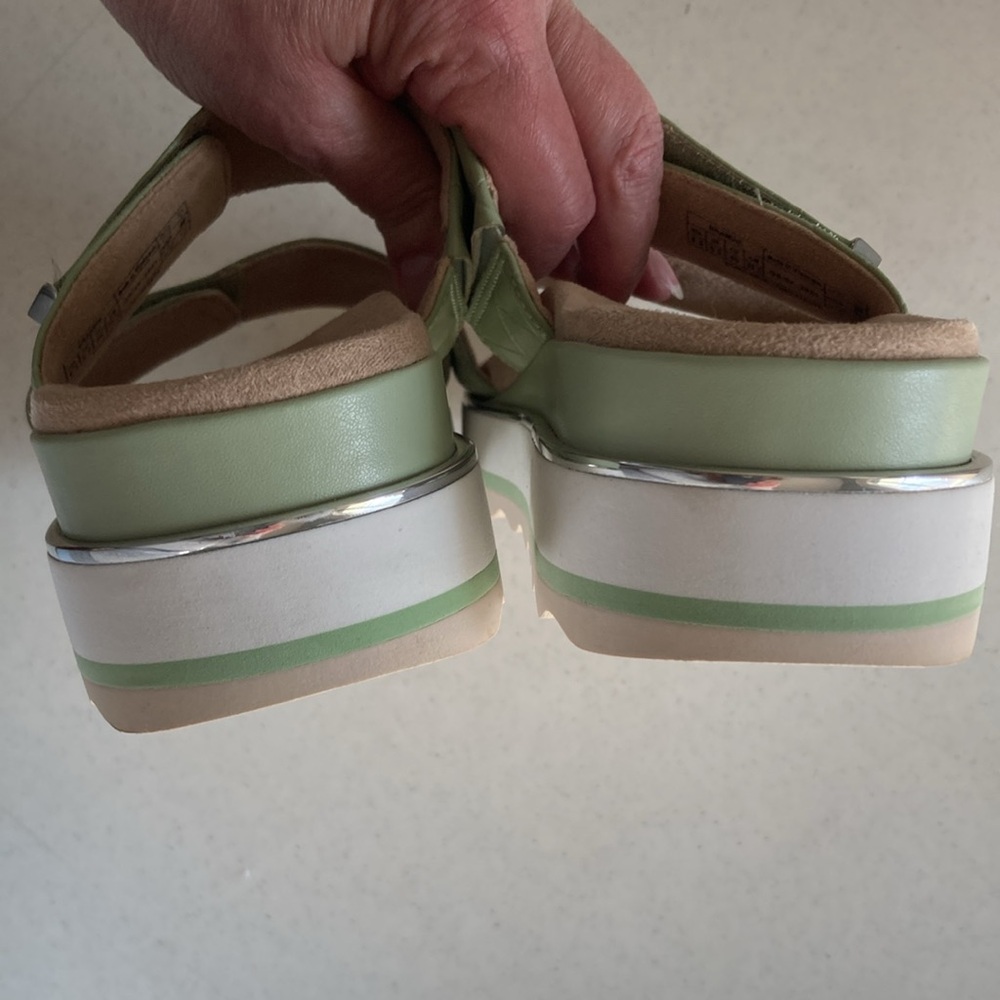 Vionic Mint Quilted Double Strap Sandals - image 8